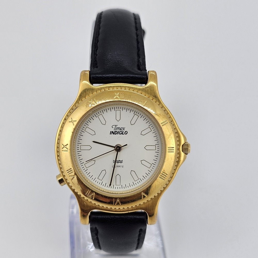 VTG Timex Analog Women's Watch 33MM White Dial Black Leather Bands New Battery‎
